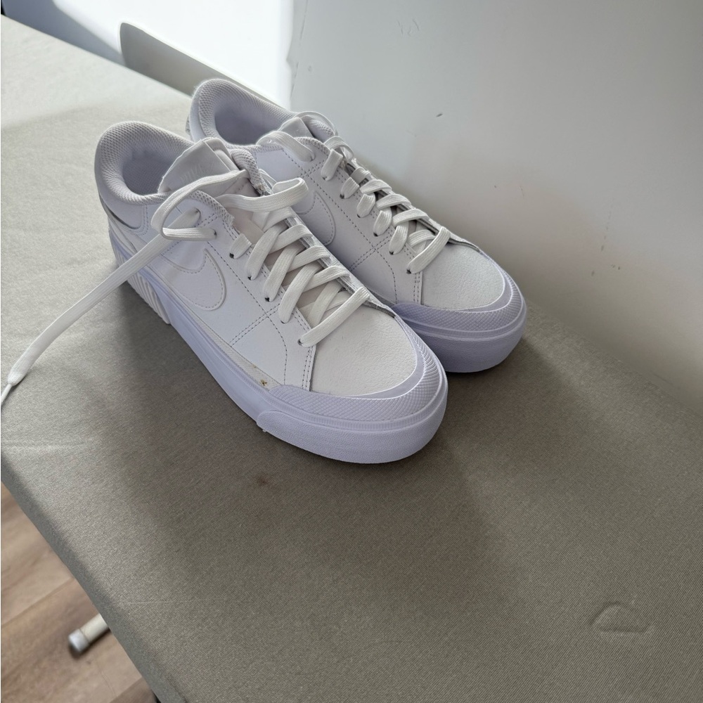 Nike White Women's Sneakers